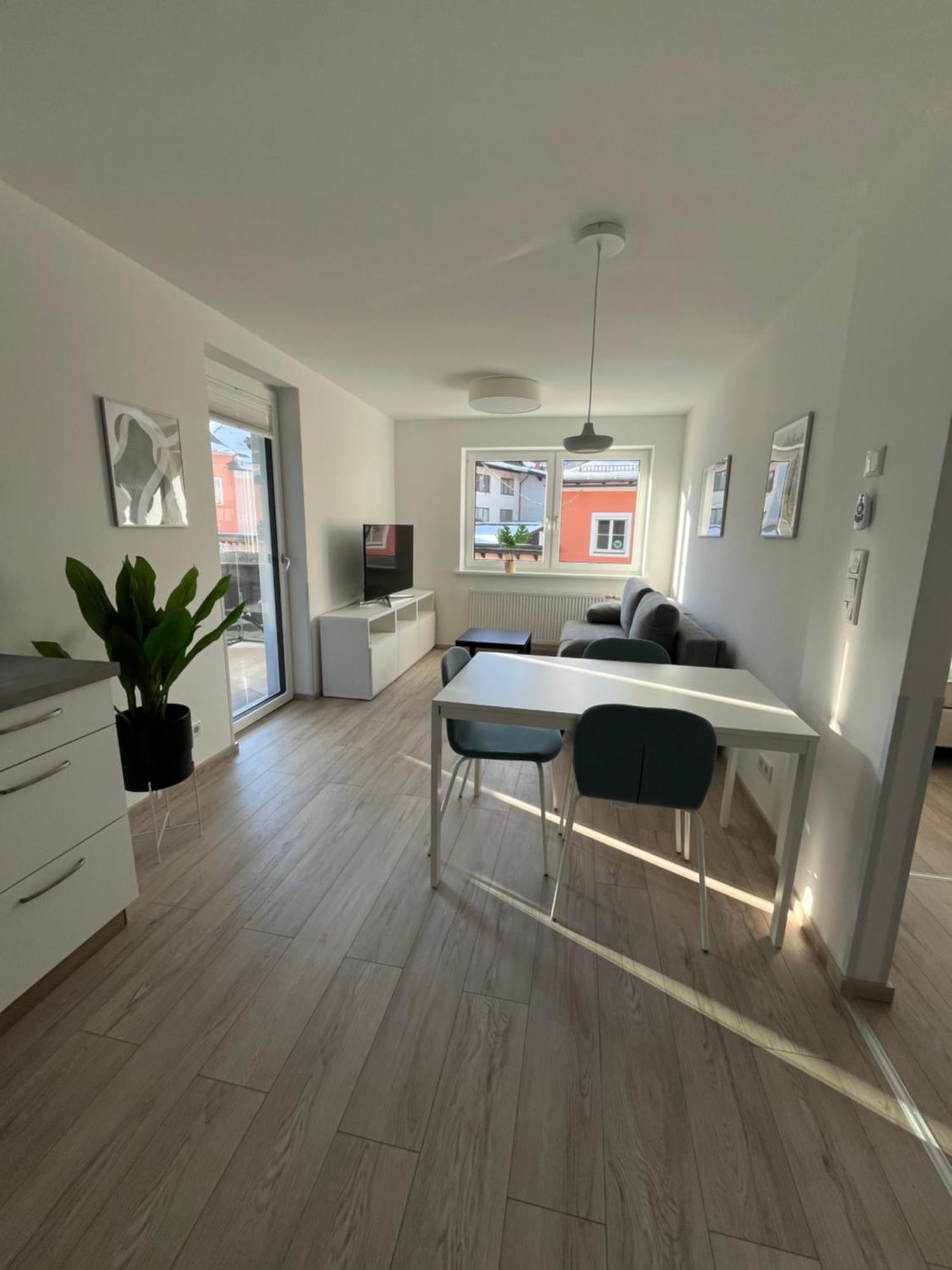 City Living Bischofshofen - Neue Stadtwohnung Eksteriør billede